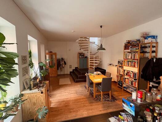 Maisonette zur Miete 1.450 € 3,5 Zimmer 125 m² Geschoss EG/2 frei ab 01.01.2027 Johannisstraße 5 Südstadt Fürth 90763