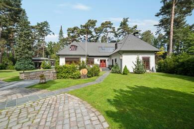Villa zum Kauf 1.785.000 € 9 Zimmer 497 m² 1.445 m² Grundstück Kladow Berlin 14089