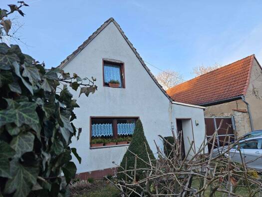 Einfamilienhaus zum Kauf 75.000 € 5 Zimmer 130 m² 590 m² Grundstück Beesenstedt Salzatal 06198