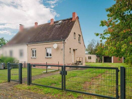 Doppelhaushälfte zum Kauf 127.000 € 4 Zimmer 72,2 m² 572 m² Grundstück Lichterfelde Schorfheide 16244