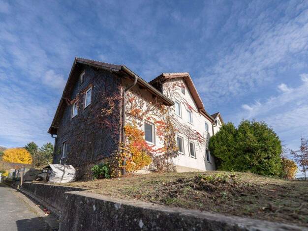 Mehrfamilienhaus zum Kauf 245.000 € 10 Zimmer 220 m² 434 m² Grundstück Coburg 96450