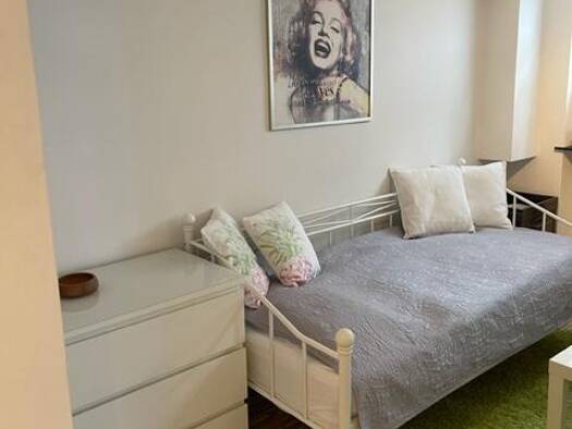 Wohnung zur Miete auf Zeit 890 € 1 Zimmer 27 m² frei ab 01.09.2026 Hausen Mitte-West 60488