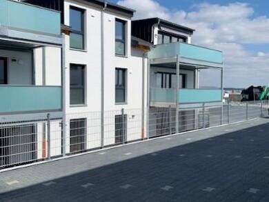 Wohnung zum Kauf provisionsfrei 299.000 € 4 Zimmer 90 m² Dachgeschoss, 2. Geschoss frei ab sofort Ansbacher Strasse 24 Aurach Aurach 91589