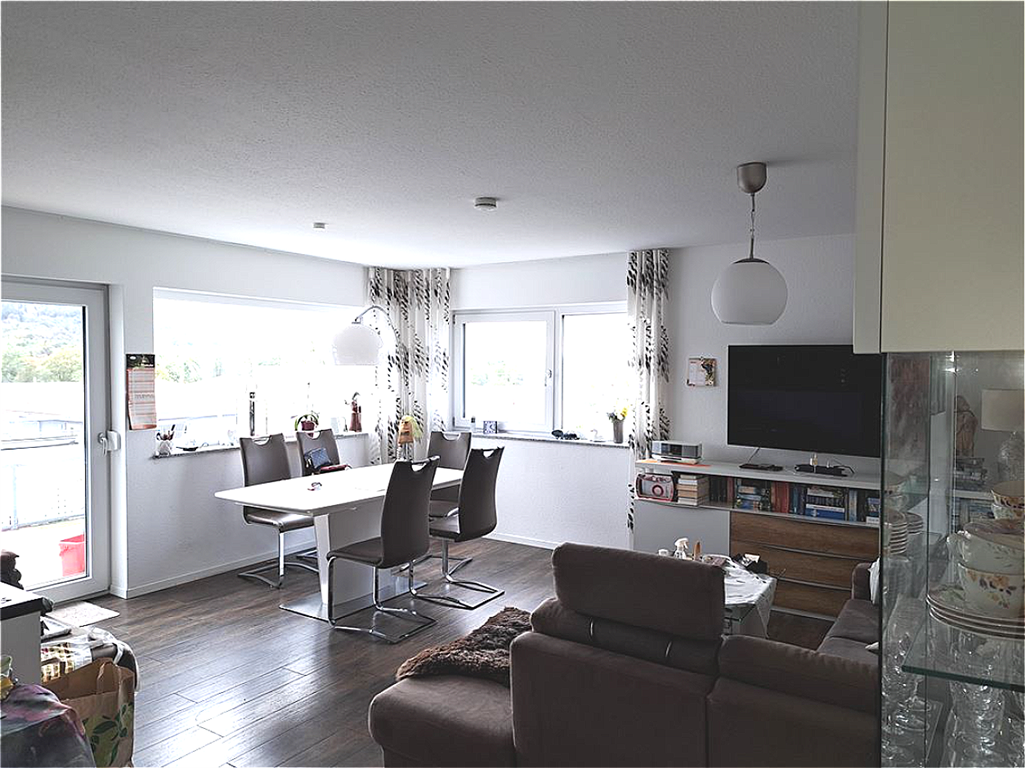 Wohnung zur Miete 1.080 € 3 Zimmer 82 m²<br/>Wohnfläche 3.<br/>Geschoss 15.11.2024<br/>Verfügbarkeit Mössingen Mössingen 72116