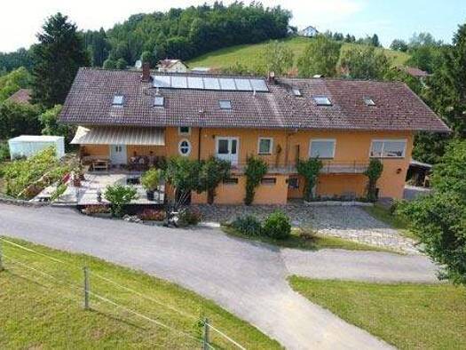 Mehrfamilienhaus zum Kauf 569.000 € 11 Zimmer 450 m² 2.687 m² Grundstück frei ab 01.05.2026 Allmunzen Witzmannsberg 94104