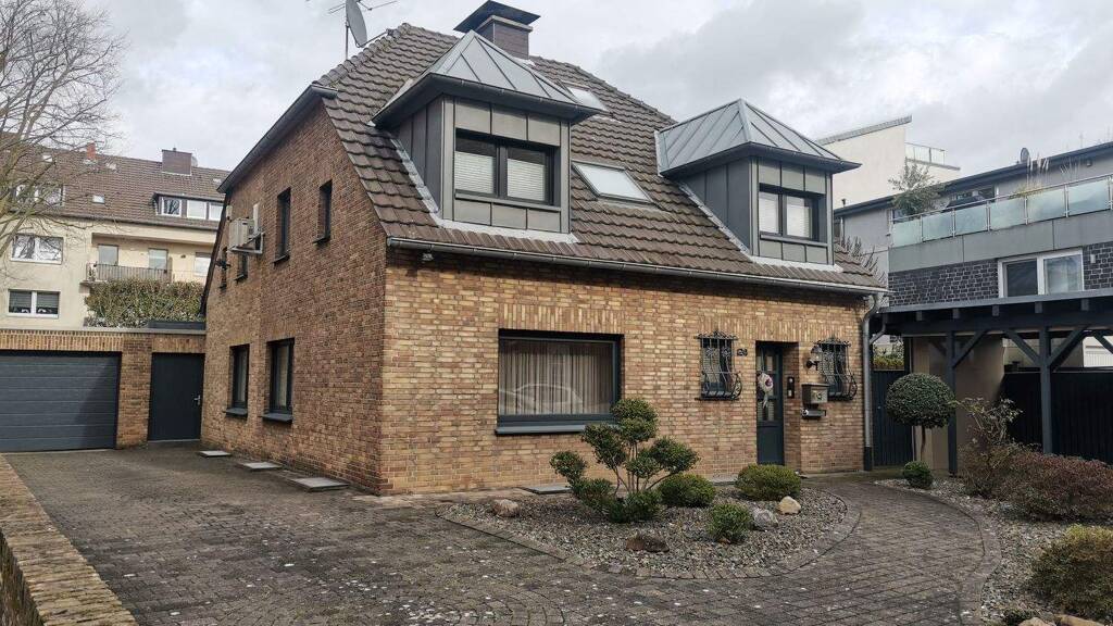 Einfamilienhaus zum Kauf 475.000 € 7 Zimmer 150,7 m² 556 m² Grundstück Pongs Mönchengladbach 41239