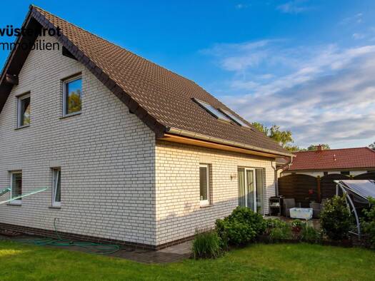 Doppelhaushälfte zum Kauf 249.000 € 6 Zimmer 114 m² 330 m² Grundstück Frille Petershagen 32469