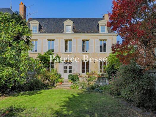 Einfamilienhaus zum Kauf 660.000 € 10 Zimmer 306 m² 569 m² Grundstück Centre Angers 49000