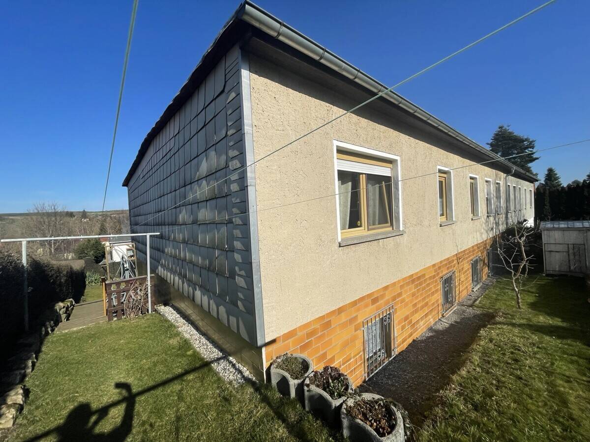 Immobilie in Königsee - Platzwunder - Einfamilienhaus mit Garage in ruhiger Lage - Bild 1