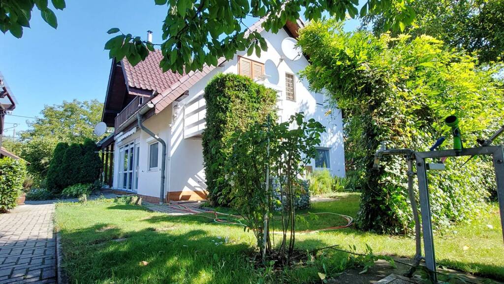 Einfamilienhaus zum Kauf 299.000 € 9 Zimmer 181 m² 535 m² Grundstück frei ab sofort Szántód 8622