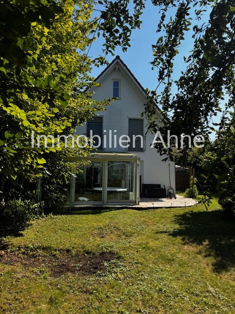 Einfamilienhaus zum Kauf 699.000 € 4,5 Zimmer 162 m²<br/>Wohnfläche 871 m²<br/>Grundstück Mindelheim Mindelheim 87719