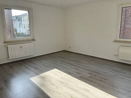 Wohnung zur Miete 560 € 3 Zimmer 75,7 m² 1. Geschoss Bronkhorststraße 98 Mittelmeiderich Duisburg 47137