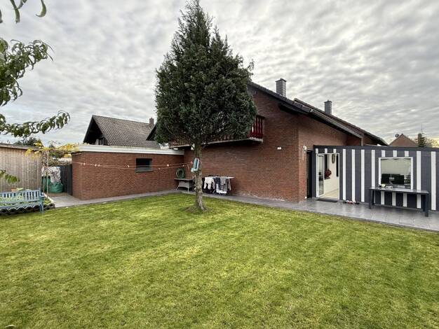 Doppelhaushälfte zum Kauf 375.000 € 5 Zimmer 125 m² 332 m² Grundstück Wardenburg II-Ost Wardenburg 26203