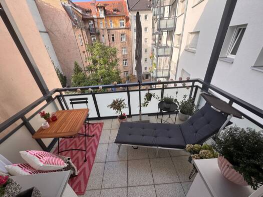 Wohnung zur Miete 785 € 2 Zimmer 69,3 m² 3. Geschoss frei ab 01.09.2026 Bayreuther Straße Rennweg Nürnberg 90489
