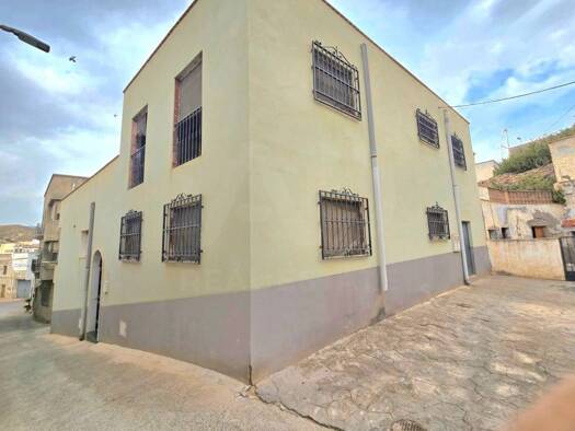 Villa zum Kauf 80.000 € 1 Zimmer 160 m² 403 m² Grundstück Alhabia 04567
