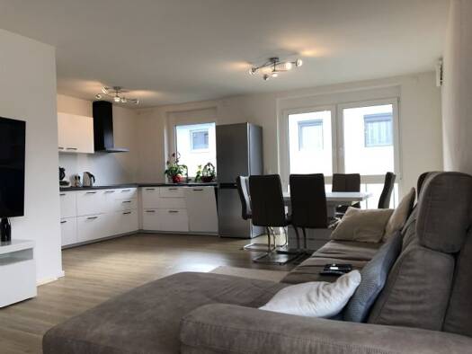 Wohnung zur Miete 850 € 3 Zimmer 90 m² 1. Geschoss frei ab 01.11.2026 Johann-Vaillant-Straße 3c Roding 93426