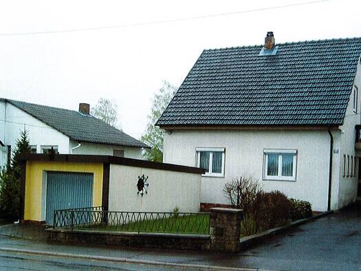 Einfamilienhaus zum Kauf 120.000 € 138 m² 235 m² Grundstück Weidhausen Weidhausen b.Coburg 96279