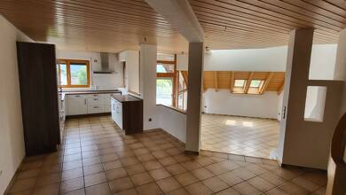 Wohnung zur Miete 1.250 € 4,5 Zimmer 123 m² frei ab sofort Urbach Urbach 73660