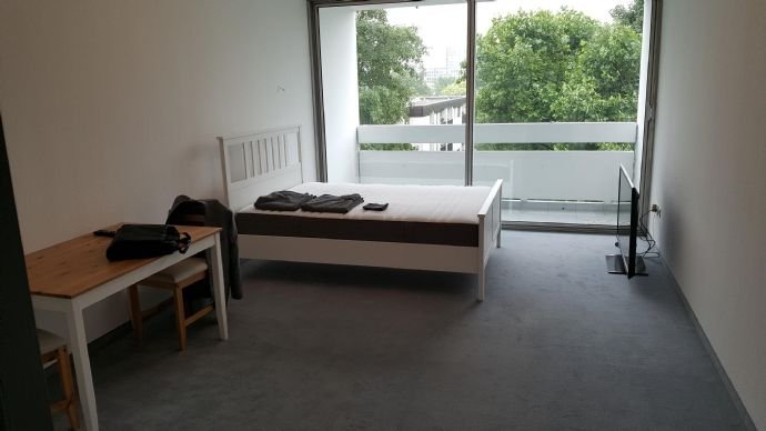 Wohnung zur Miete 1.180 € 1 Zimmer 33 m²<br/>Wohnfläche 4.<br/>Geschoss ab sofort<br/>Verfügbarkeit Elektrastraße 11 Parkstadt München 81925