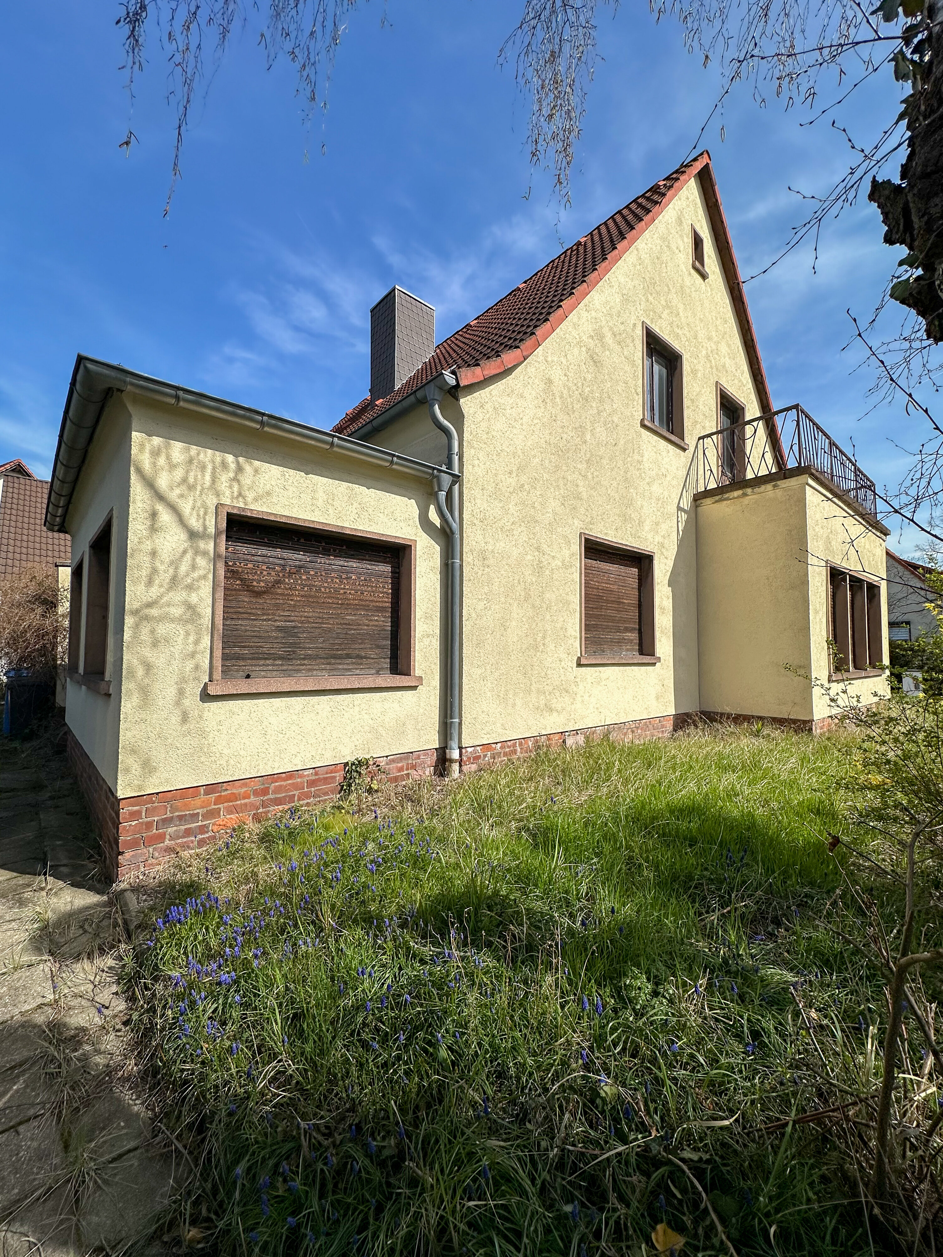 Einfamilienhaus zum Kauf 170.000 € 6 Zimmer 120 m²<br/>Wohnfläche 491 m²<br/>Grundstück Merseburg Merseburg 06217