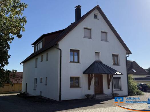 Mehrfamilienhaus zum Kauf 498.000 € 8 Zimmer 210 m² 903 m² Grundstück frei ab sofort Spielberg Altensteig 72213
