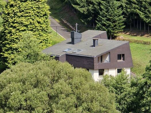 Einfamilienhaus zum Kauf 277.000 € 6 Zimmer 178 m² 2.217 m² Grundstück Baustert / Berghausen 54636