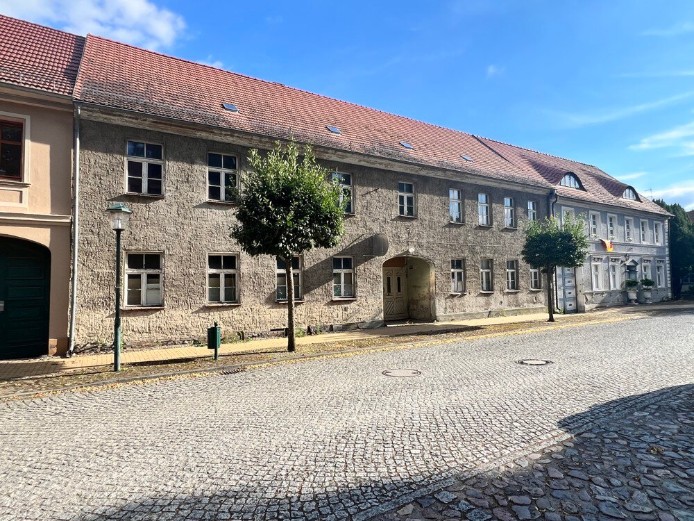 Mehrfamilienhaus zum Kauf 449.000 € 22 Zimmer 779 m²<br/>Wohnfläche 1.657 m²<br/>Grundstück Liebenwalde Liebenwalde 16559