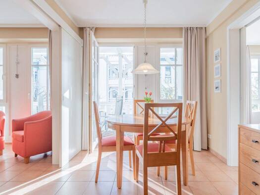 Studio zum Kauf 189.000 € 2 Zimmer 52,1 m² 1. Geschoss frei ab sofort Seeparkpromenade 10 Sellin 18586