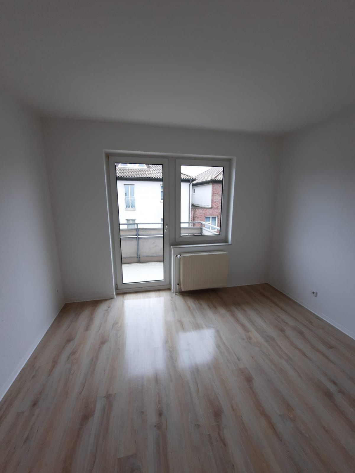 Wohnung zur Miete 700 € 2 Zimmer 70 m²<br/>Wohnfläche 2.<br/>Geschoss 01.12.2024<br/>Verfügbarkeit Königstr. 24 Kaltenkirchen 24568