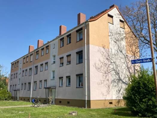 Wohnung zur Miete 342 € 3 Zimmer 60 m² 3. Geschoss frei ab sofort Friedrich-Ebert-Str. 1 Barby Barby 39249
