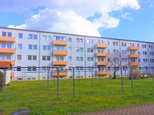Wohnung zur Miete 356 € 3 Zimmer 59,1 m² 3. Geschoss frei ab 01.12.2026 Häuerstraße 52 Braunsbedra Braunsbedra 06242