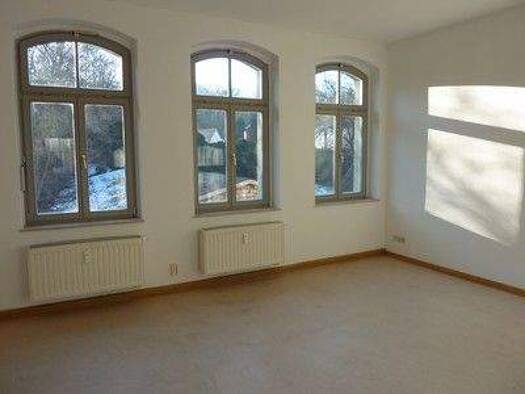 Wohnung zur Miete 329 € 2 Zimmer 62,1 m² frei ab sofort Alte Leipziger Straße 6 Weißenfels 06667