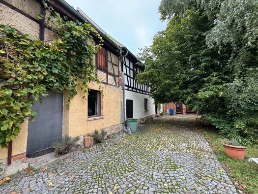 Bauernhaus zum Kauf 380.000 € 10 Zimmer 259 m² 6.224 m² Grundstück frei ab sofort Göttern Magdala 99441