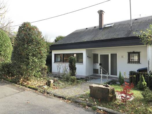 Doppelhaushälfte zum Kauf 549.000 € 4,5 Zimmer 144 m² 617 m² Grundstück Oberer Bannweg 11 Steinen 79585