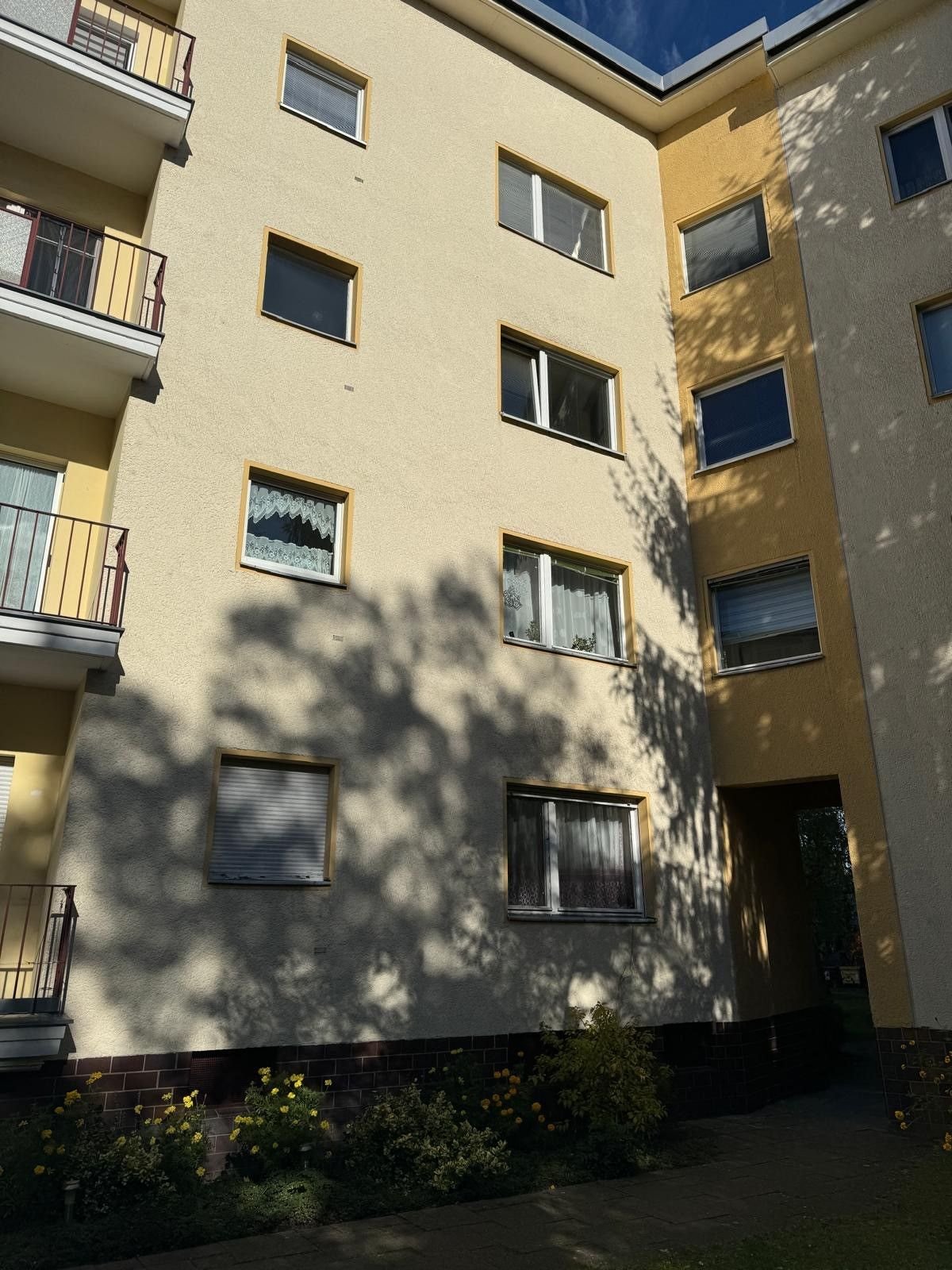 Wohnung zum Kauf 240.000 € 2 Zimmer 59,8 m²<br/>Wohnfläche 2.<br/>Geschoss Fehrbelliner Straße 21 Spandau Berlin 13585