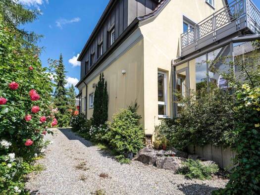 Villa zum Kauf 1.950.000 € 5 Zimmer 218,8 m² 1.400 m² Grundstück Schwenningen Villingen-Schwenningen 78054