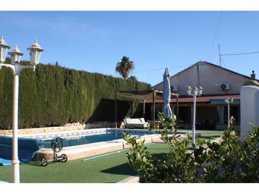 Villa zum Kauf 487.800 € 4 Zimmer 257 m² 1.080 m² Grundstück Formentera del Segura 03179