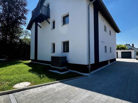 Mehrfamilienhaus zum Kauf provisionsfrei 795.000 € 13 Zimmer 266 m² 688 m² Grundstück frei ab sofort Aufhausen Aufhausen 93089