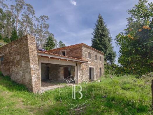 Haus zum Kauf 430.000 € 446 m² 1.870 m² Grundstück Gondar e Orbacém 4910