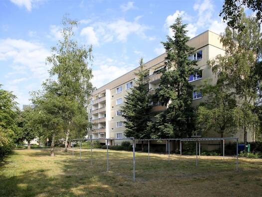 Wohnung zur Miete 272 € 2 Zimmer 46,2 m² 3. Geschoss Koszaliner Straße 4 Oststadt Neubrandenburg 17036