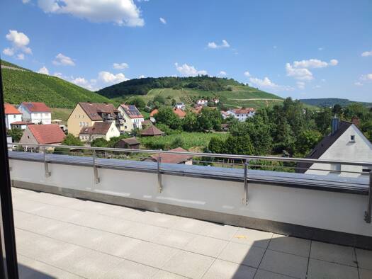 Penthouse zur Miete 1.490 € 3 Zimmer 106 m² Dachgeschoss, 3. Geschoss frei ab sofort Wiesenweg 7 Randersacker 97236