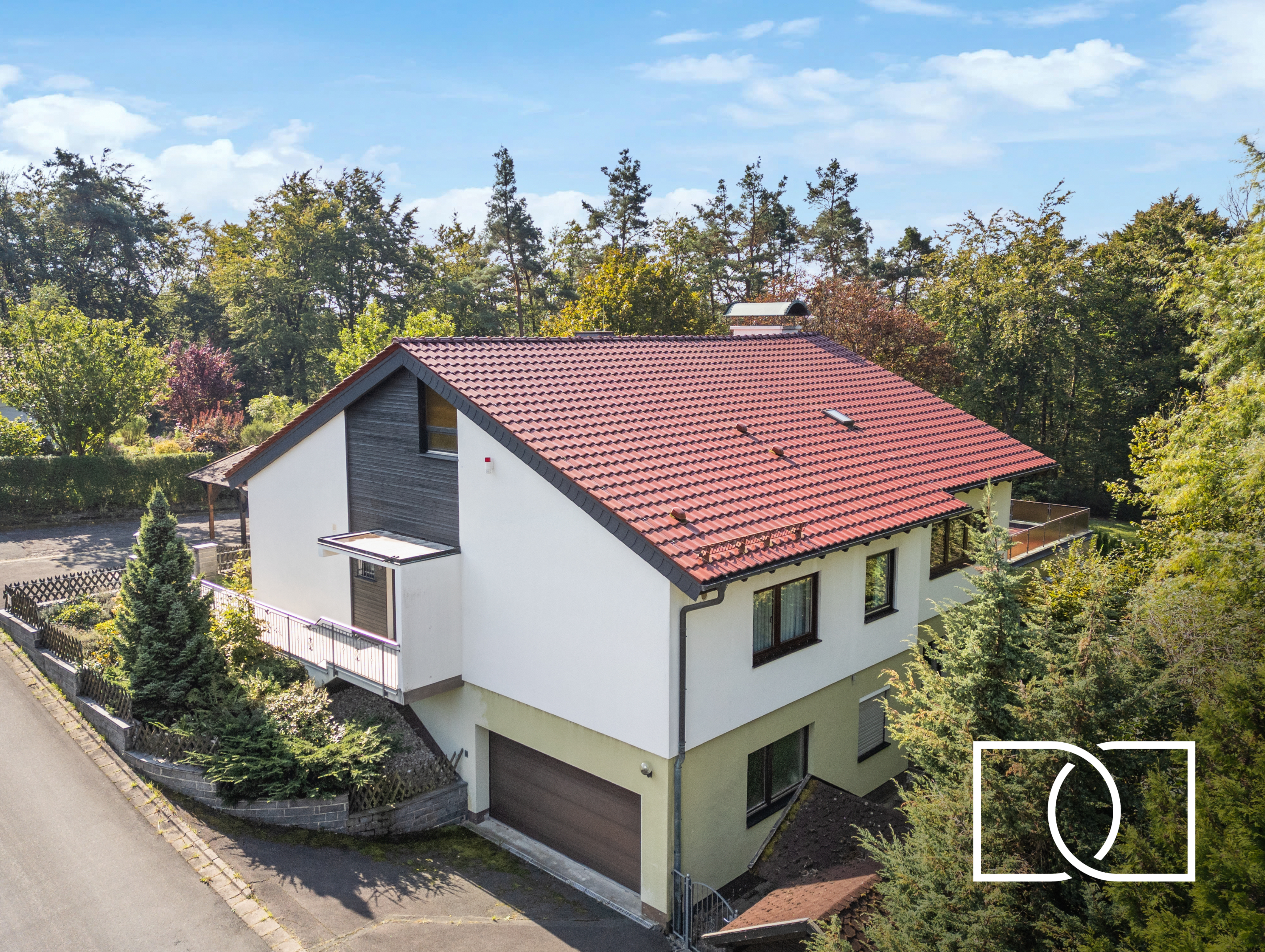 Einfamilienhaus zum Kauf 369.000 € 6 Zimmer 333,2 m²<br/>Wohnfläche 1.060 m²<br/>Grundstück Bärnreuth Bad Berneck im Fichtelgebirge 95460