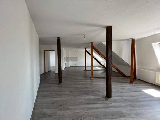 Wohnung zur Miete 347 € 2 Zimmer 73 m² 3. Geschoss Werdauer Straße 58 Bahnhofsvorstadt Zwickau 08056
