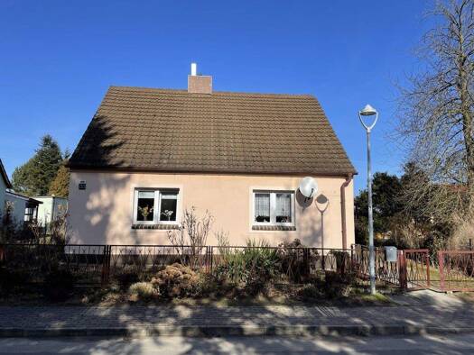 Einfamilienhaus zum Kauf 129.000 € 4 Zimmer 102,3 m² 713 m² Grundstück Bugewitz 17398