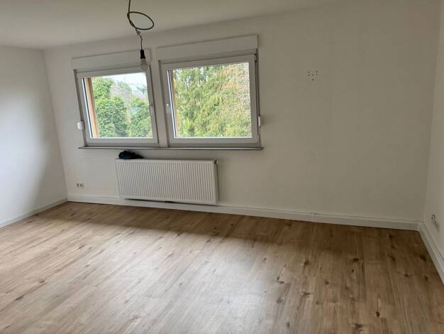 Wohnung zur Miete 450 € 2 Zimmer 50 m² Geschoss 1/3 frei ab sofort Wellesweiler Neunkirchen 66539