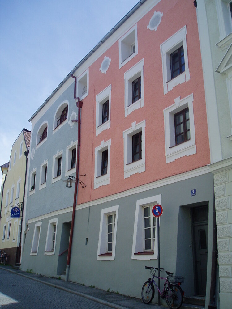 Studio zur Miete 490 € 2 Zimmer 31 m²<br/>Wohnfläche 2.<br/>Geschoss 01.04.2025<br/>Verfügbarkeit Lederergasse 5 + 7 Innstadt Passau 94032