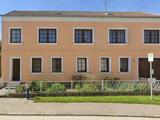 Einfamilienhaus zum Kauf 295.000 € 6 Zimmer 178,5 m² 1.261 m² Grundstück Hollabrunn 2014