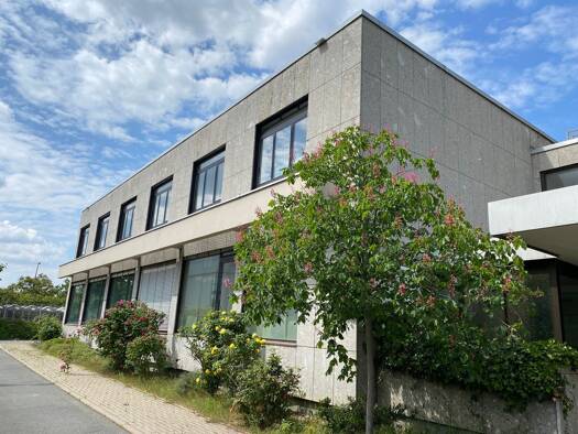 Büro zur Miete provisionsfrei 12,50 € 1.038 m² Bürofläche teilbar von 460 m² bis 1.038 m² Käfertal Mannheim 68309