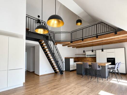 Wohnung zum Kauf 315.000 € 2 Zimmer 90 m² 2. Geschoss frei ab sofort Neustadt Neustadt a.d.Donau 93333
