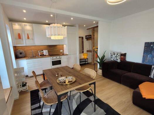 Terrassenwohnung zur Miete 900 € 2,5 Zimmer 71 m² Geschoss 1/3 frei ab sofort Innenstadt Detmold 32756